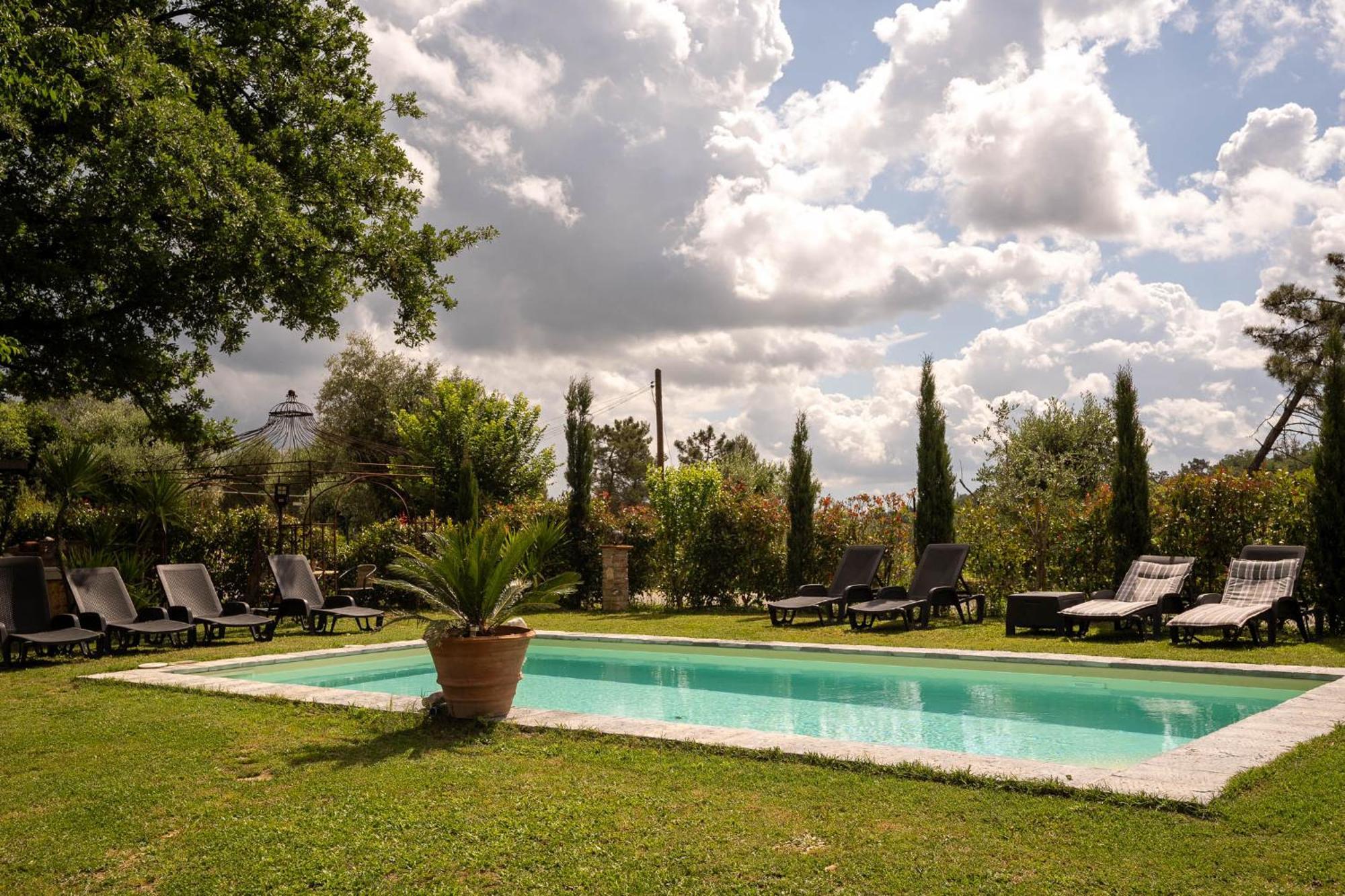 Montopoli in Val dʼArnoHoliday House Cuordinaturaアパートメント エクステリア 写真